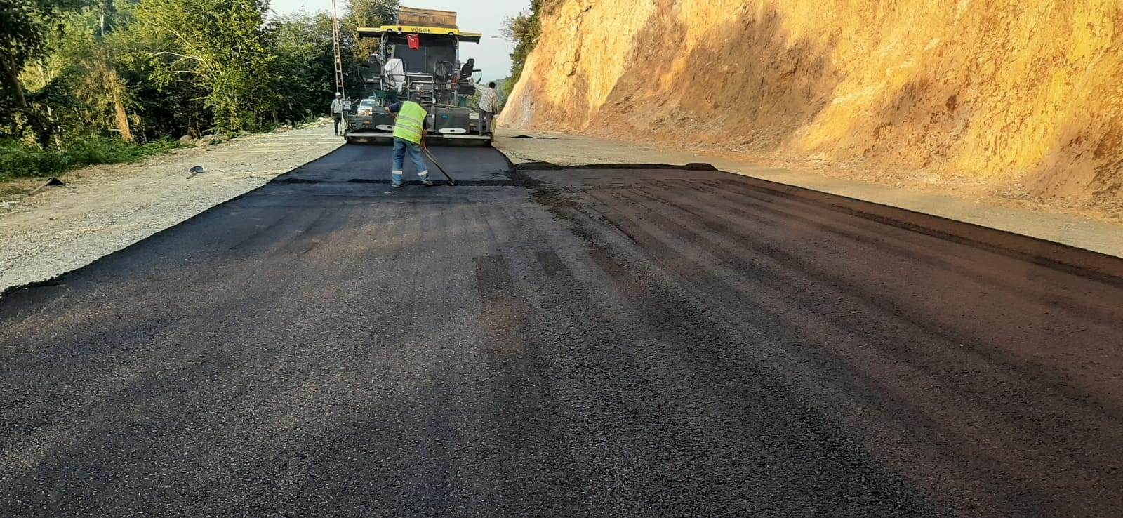 TURİZMİN YENİ ADRESİ ASFALTLANIYOR